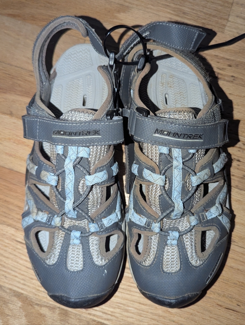 MounTrek Women’s 8M Campfire Quick Dry Sport Sandals Gray Blue Hiking Water Shoe